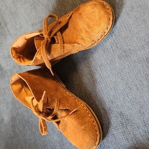 Ralph Lauren Tan Suede Kids Chukka Boots sz 10